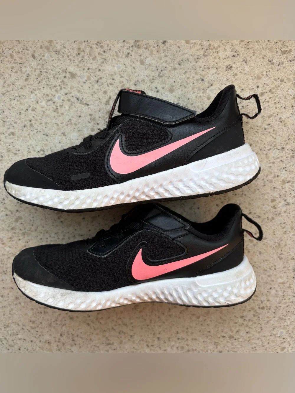 Nike - Kids' Pink Black & White Athletic Sneaker Slip-On Shoes Girls Size 12